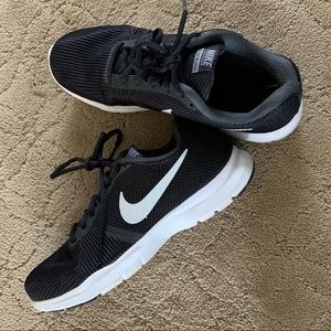 Women’s Nike Flex runners